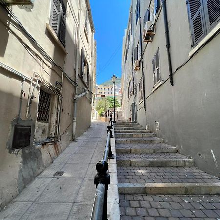 Peaceful 1Br With Shared Terrace At The Nook Lejlighed Gibraltar Eksteriør billede